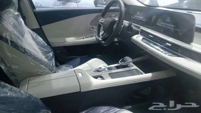 شيري اريزو 8 2025 لاكجري كاش واقساط 3