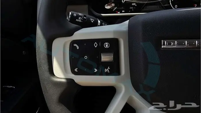 2025 LAND ROVER DEFENDER 110 S P300 GCC ضمان وصيانة الوكيل 10