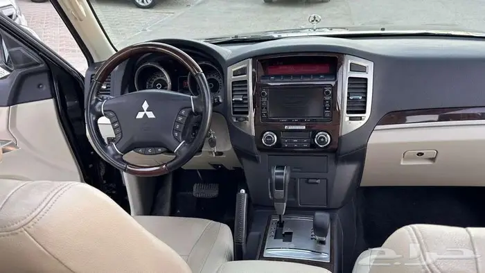 ميتسوبيشي باجيرو 2022 فل كامل العلامة الذهبية 6