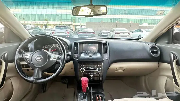 Nissan Maxima 3.5L V6 2