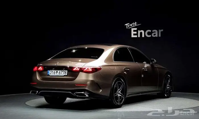 مرسيدس E300 4MATIC 2024 - وارد كوريا 1