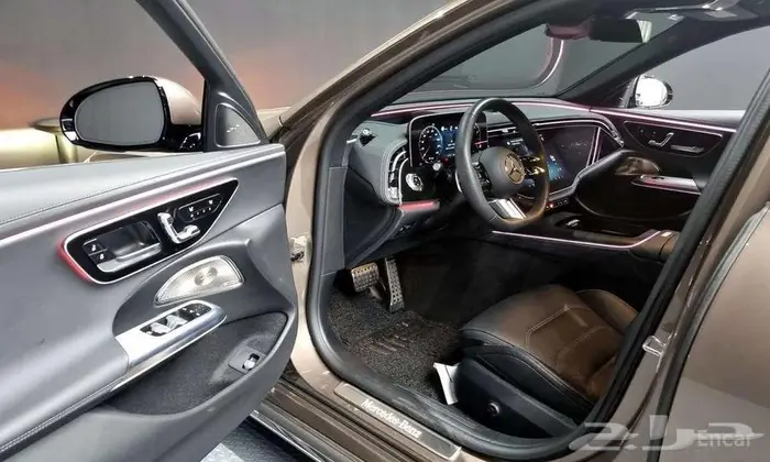 مرسيدس E300 4MATIC 2024 - وارد كوريا 15