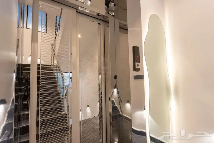 شقة علوية فاخرة للبيع في المزاحمية  بتصميم عصري وتشطيب دقيق 3