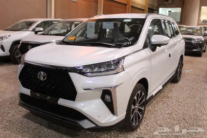 تويوتا فيلوز 1.5 GLX بنزين 2025 1