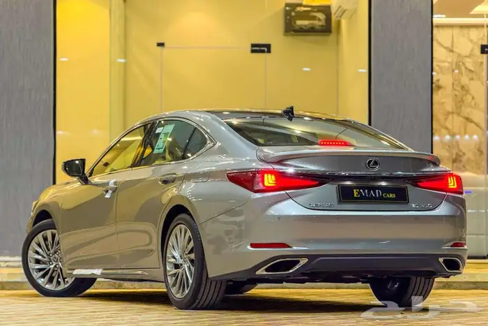 لكزس ES 350 2025 رمادي 2025 تحت الضمان 3