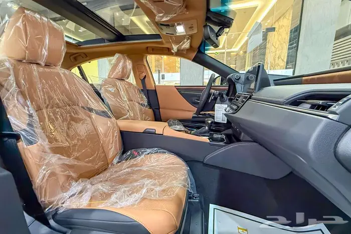 لكزس ES 350 2025 رمادي 2025 تحت الضمان 5