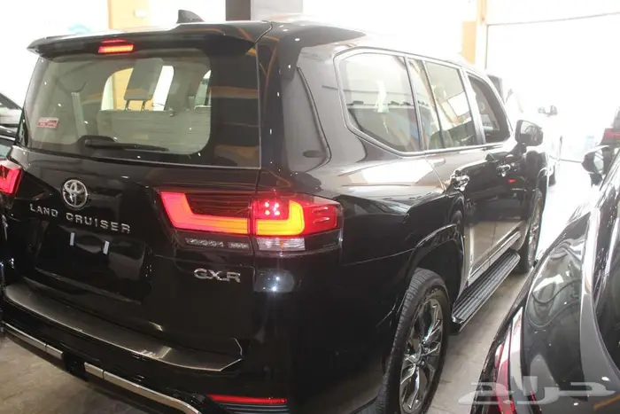 تويوتا لاندكروزر جي اكس ار GXR L 4 موديل 2025 3