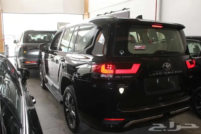 تويوتا لاندكروزر جي اكس ار GXR L 4 موديل 2025 4