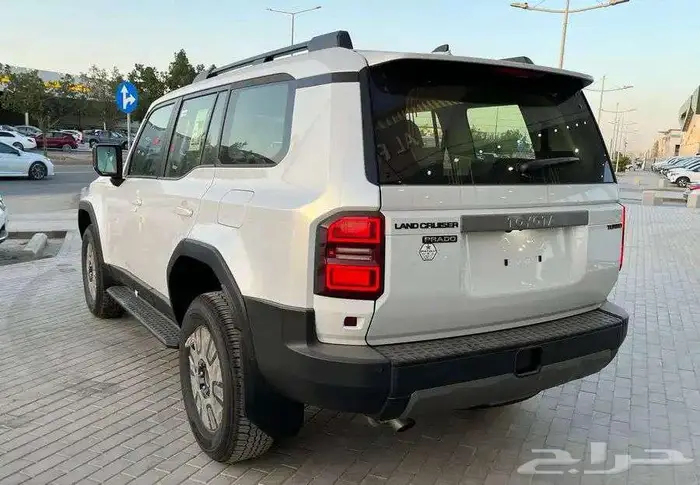 تويوتا برادو TXL3 بنزين 2025 3