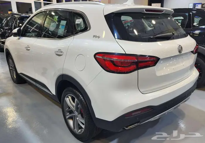 ام جي اتش اس فل كامل 2023 MG HS DELUXE 4