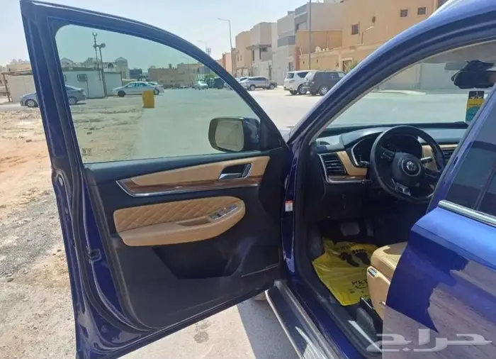 ام جي RX8 موديل 2022 4WD ماشي 46 000 فقط فل اوبشن وكالة 6