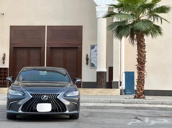 لكزس ES250 ممشى30 الف موديل 2023 2