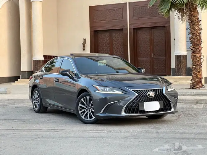 لكزس ES250 ممشى30 الف موديل 2023 5