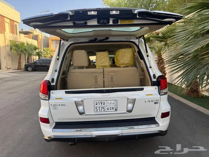 لكزس LX570 موديل 2009 م عداد 263 الف كلم 10