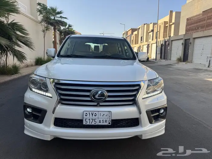 لكزس LX570 موديل 2009 م عداد 263 الف كلم 2