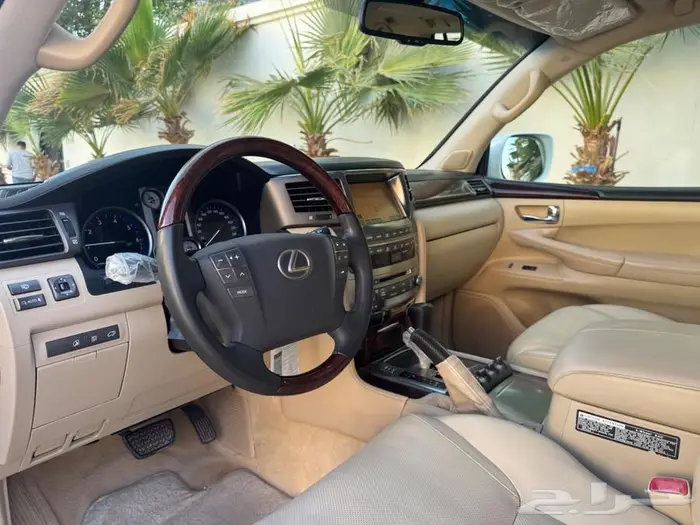 لكزس LX570 موديل 2009 م عداد 263 الف كلم 12