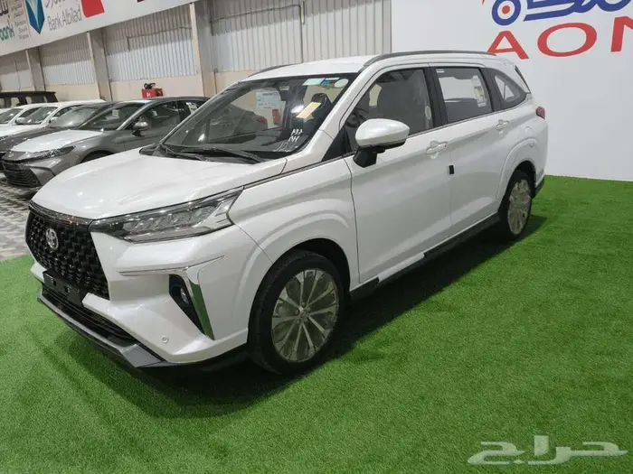 تويوتا فيلوز GLX فل كامل 2025 2