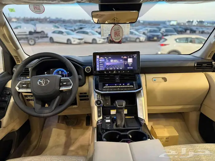 لاندكروزر GXR3 موديل 2025 - قوة  فخامة  وثبات في كل طريق 2