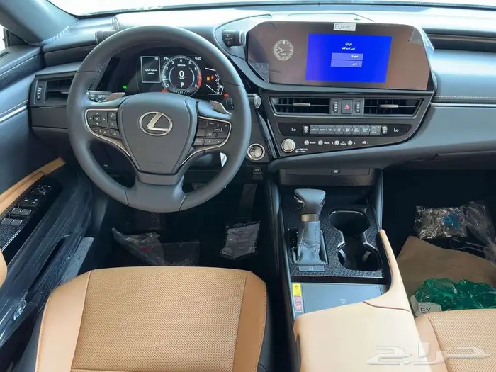 لكزس اي اس 250 AA استاندر 2025 سعودي 13
