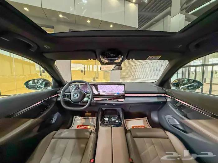 BMW 520i LAXURY 2025 اسود 6