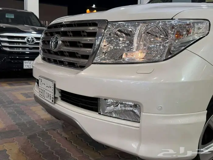 للبيع جيب VXR 2010 سعودي عداد قليل ( مخززنه ) 3