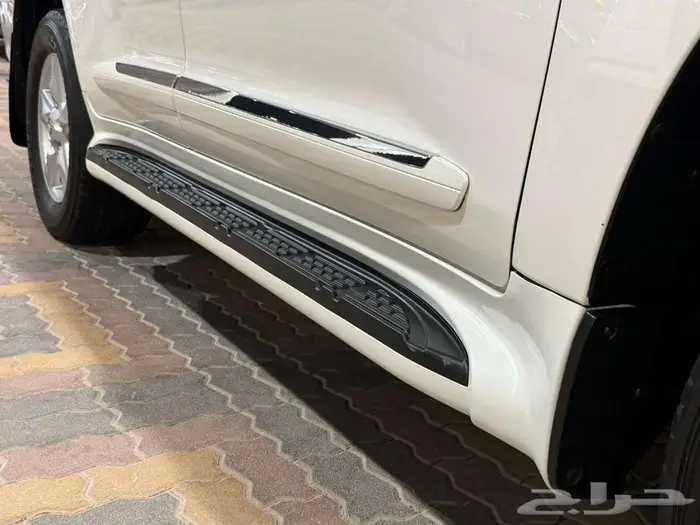 للبيع جيب VXR 2010 سعودي عداد قليل ( مخززنه ) 23