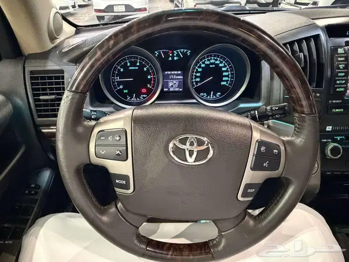 للبيع جيب VXR 2010 سعودي عداد قليل ( مخززنه ) 53
