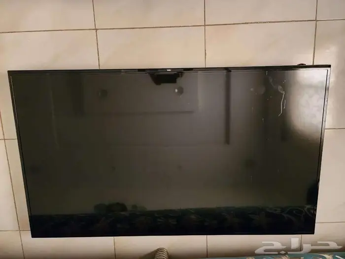 طاولة بلازما و سرير اطفال متنقل و الواح نكر وطاووس 2