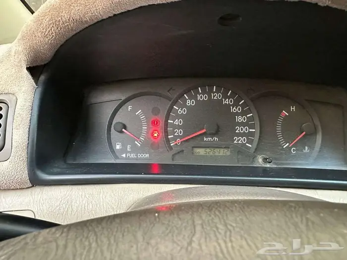 كورولا 2023 نظيفة قير عادي شرط محركات وشاص وايرباكات ومكيف 3