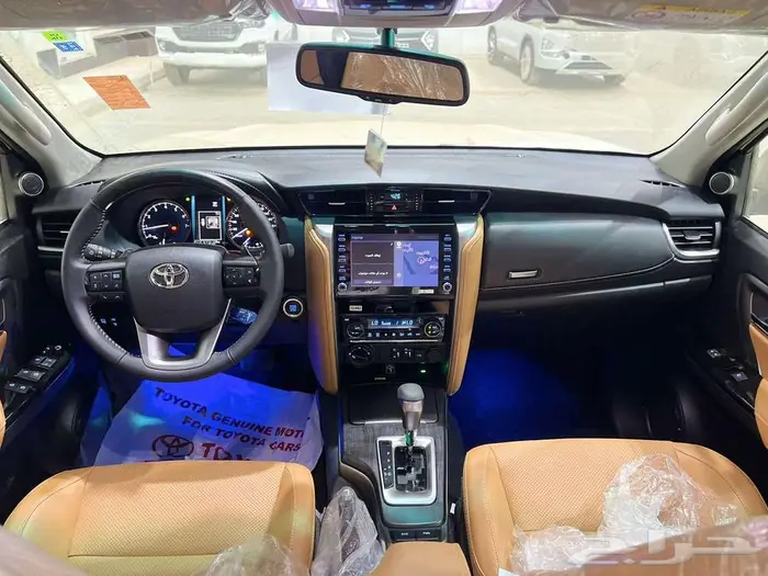 فورشنر بنزين 6سرندل VX1 2025 ويتوفر VX3 . 29