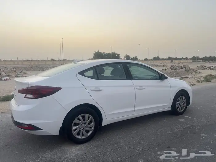 2020 هيونداي النترا 1