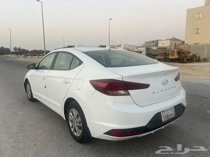 2020 هيونداي النترا 6