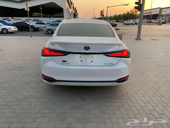 لكزس ( ES250 ) AA ستاندر 2025 بريمي 15