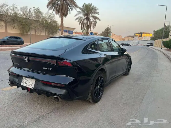 شانجان يوني في UNI-V فل كامل 2023 مالك اول 15