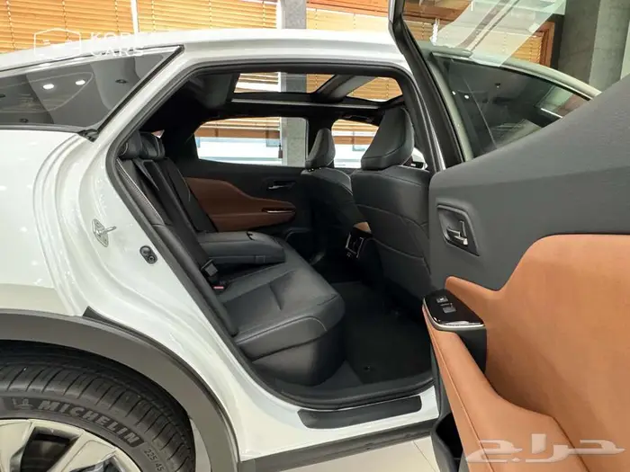 تويوتا كراون 2025 هايبرد فل كامل جملي أسود TOYOTA CROWN 2025 13