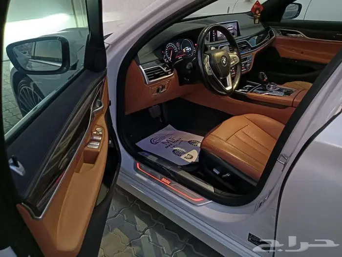 بي ام دبليو 740 LI موديل 2019 17