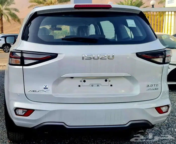 ايسوزو ام يو اكس 2024  2025   2026 11