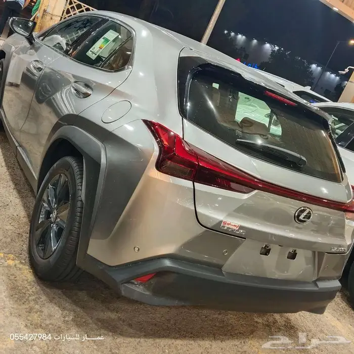 لكزز UX300.AH هايبرد 2025 19