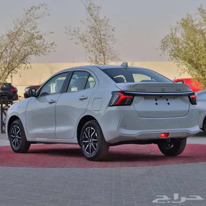 سوزوكي ديزاير GLX الشكل الجديد 2025 8
