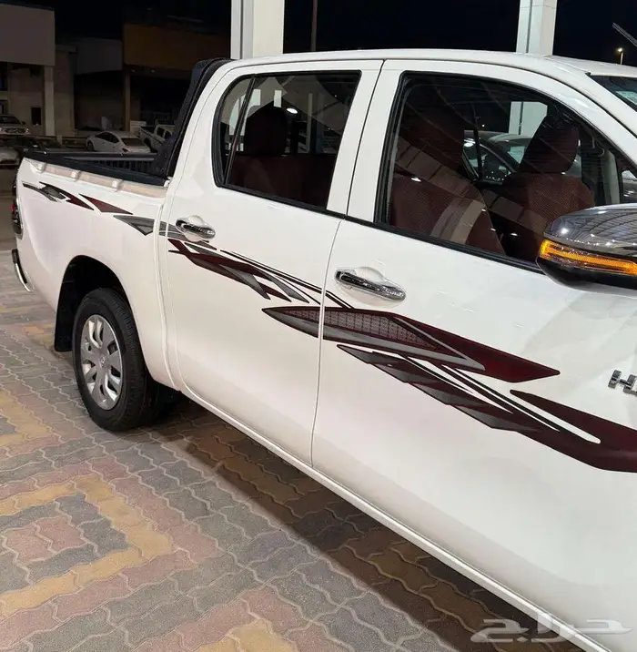 للبيع تويوتا هايلكس 2021 GLX بنزين قير اتوماتيك 6