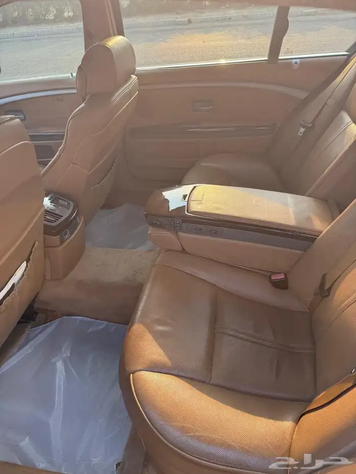 بي ام 740Li 2008 13