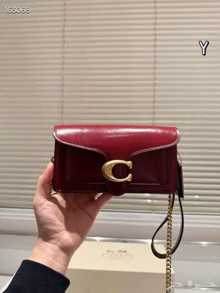 شوزات شنط كوتش شانيل اون راننج ماستر 78