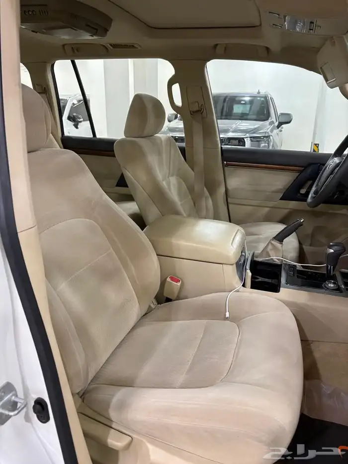 صالون 2016 فل كامل V8 شررط سعوودي 12