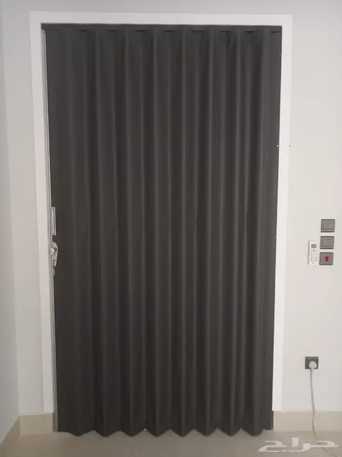 ابواب سحاب أكورديون جلد وبلاستيك ابواب سحب 4