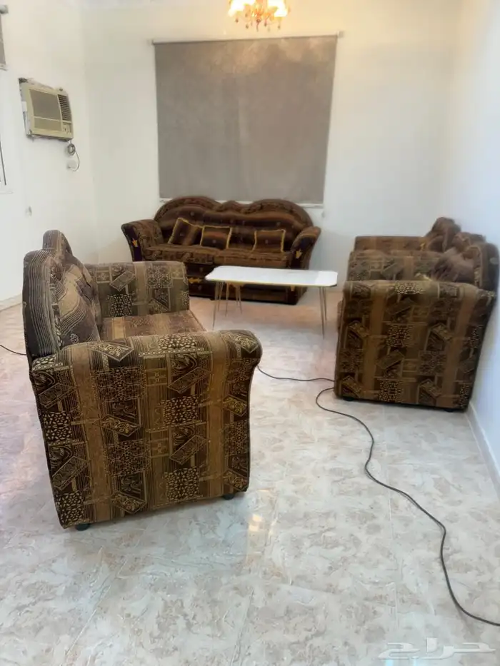 ثلاجة و طقم كنب 2
