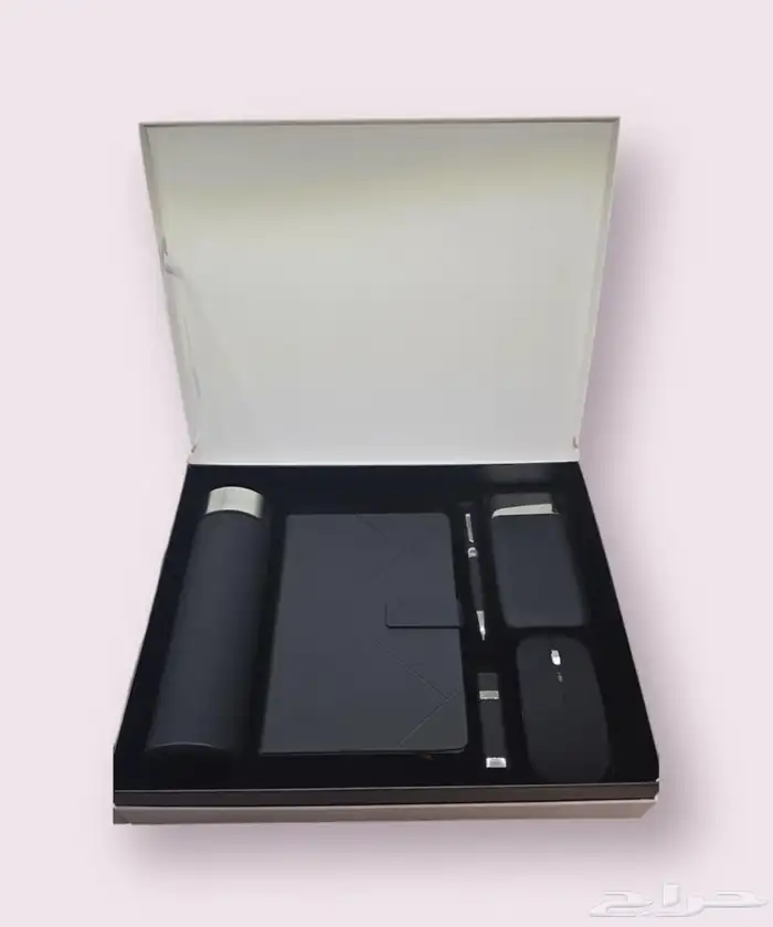 بوكسات ترحيبية هدايا للموظفين Gift box 12