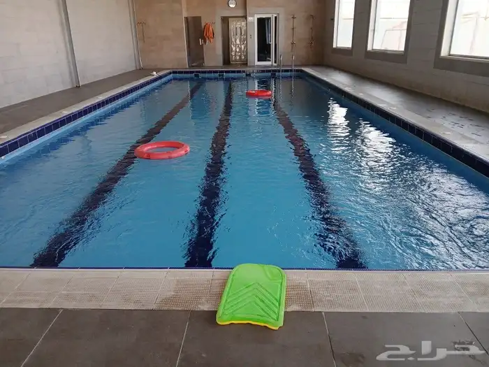 تعليم السباحه للصغار والكبار في نادى جيم المحترفون حي الهدى 1