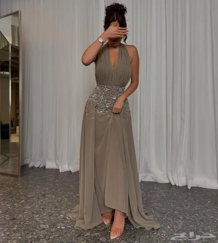 كوني نجمة مناسبتك مع فساتيننا الراقية 8