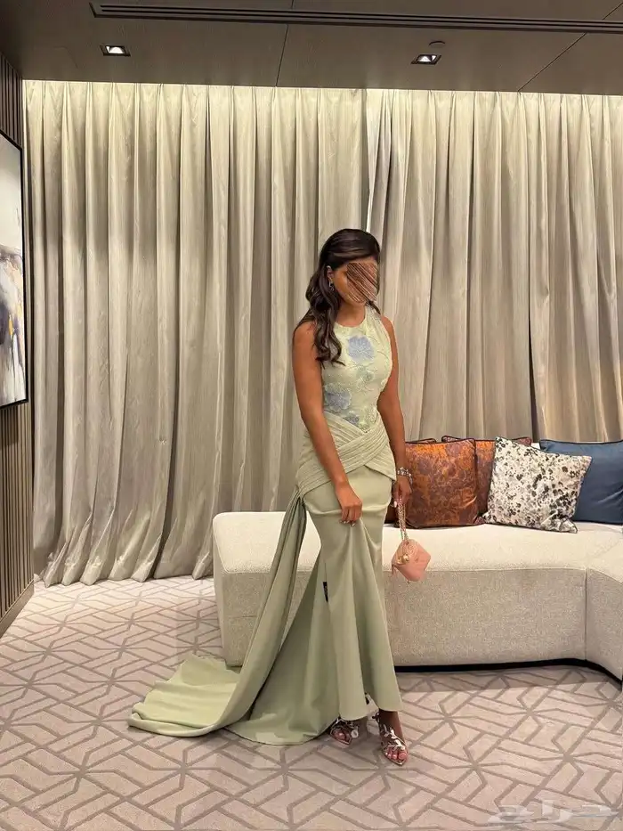 كوني نجمة مناسبتك مع فساتيننا الراقية 19