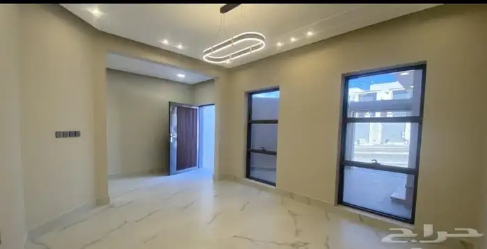 وحدات ارضيه وعلويه فاخره حي الفيصليه 5